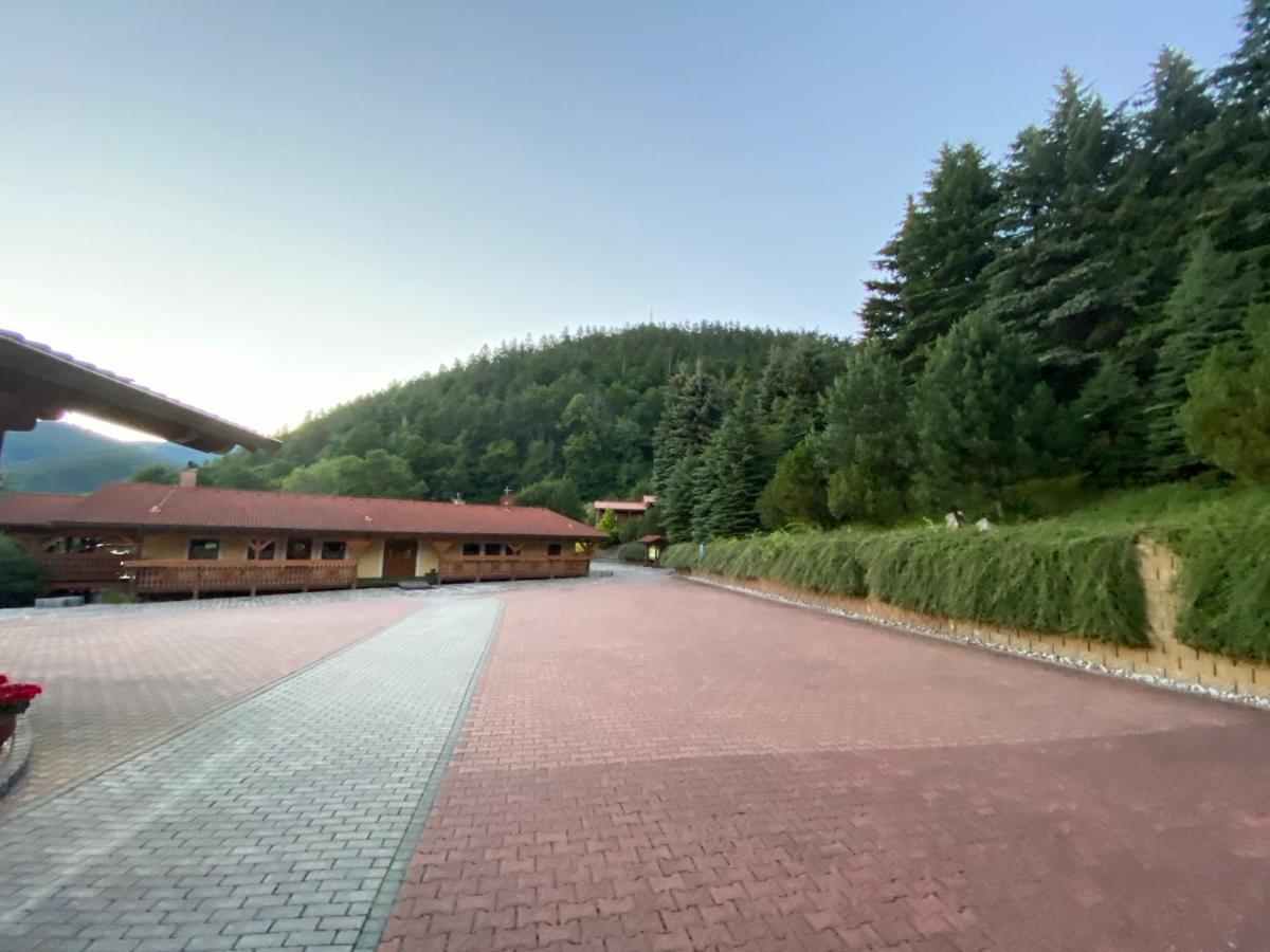 Selsky Dvur Perstejn Hotel Kültér fotó