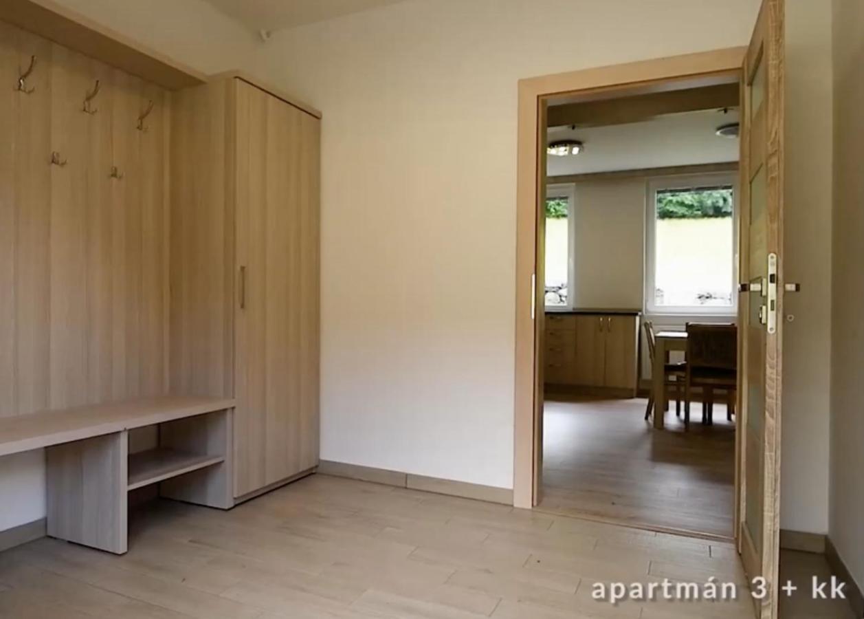 Selsky Dvur Perstejn Hotel Kültér fotó